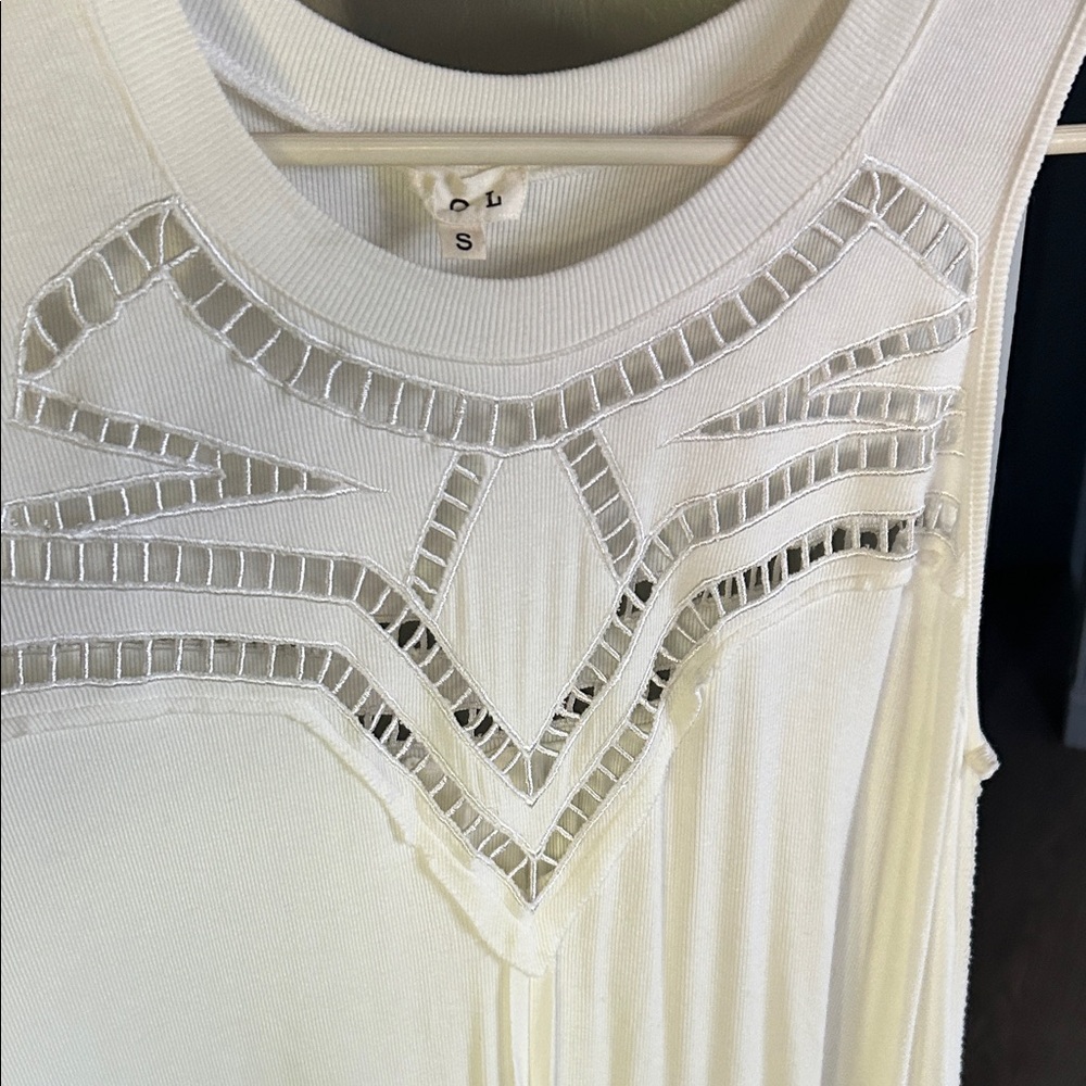 POL Cream Cut-Out Tank Top